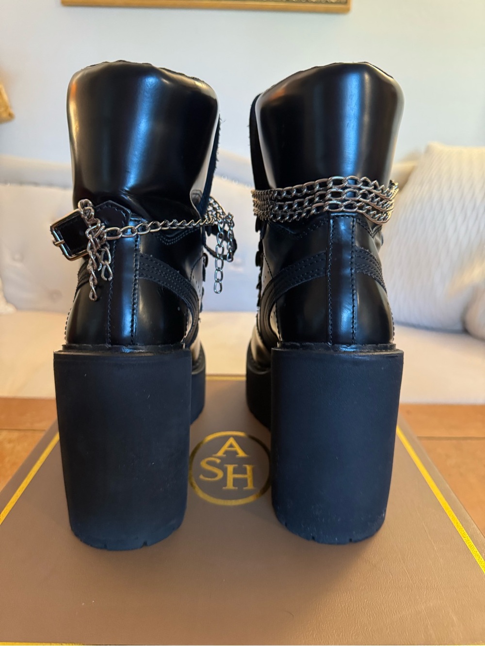 Rhianna Fenty Puma Collab. Black Platform Lace-Up Boots with Silver Chain Accent - Picture 4 of 9